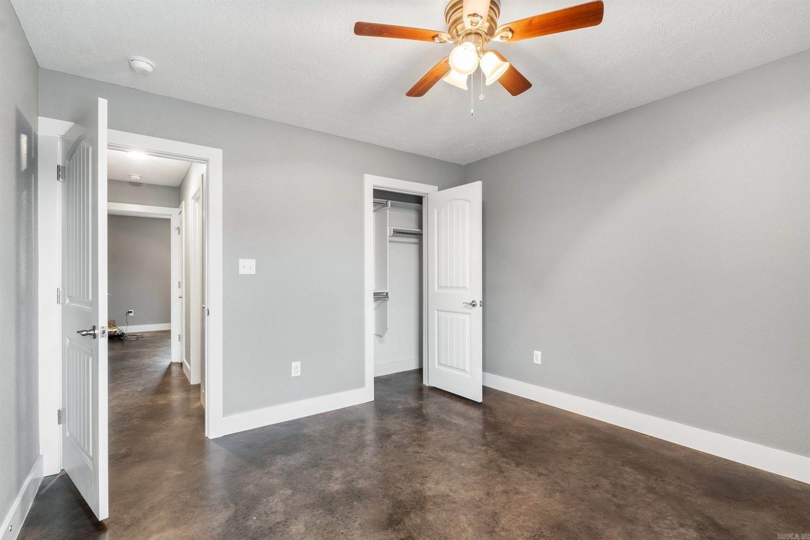 22 Clover Ridge Road, Vilonia, AR 72173