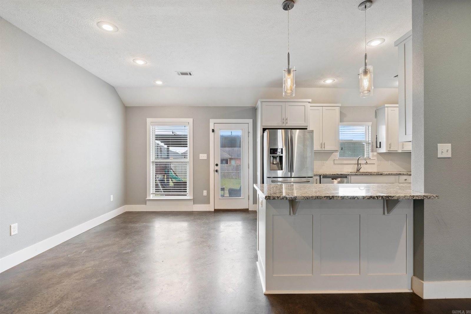 22 Clover Ridge Road, Vilonia, AR 72173