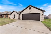 22 Clover Ridge Road, Vilonia, AR 72173