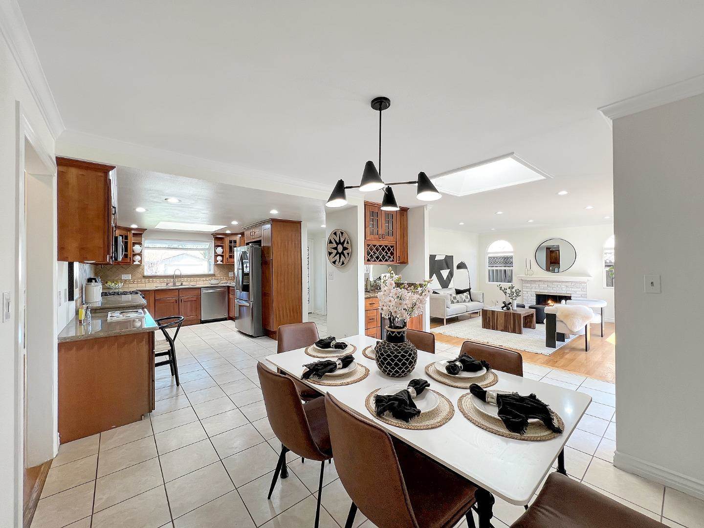 1216 Monica LN, San Jose, CA 95128