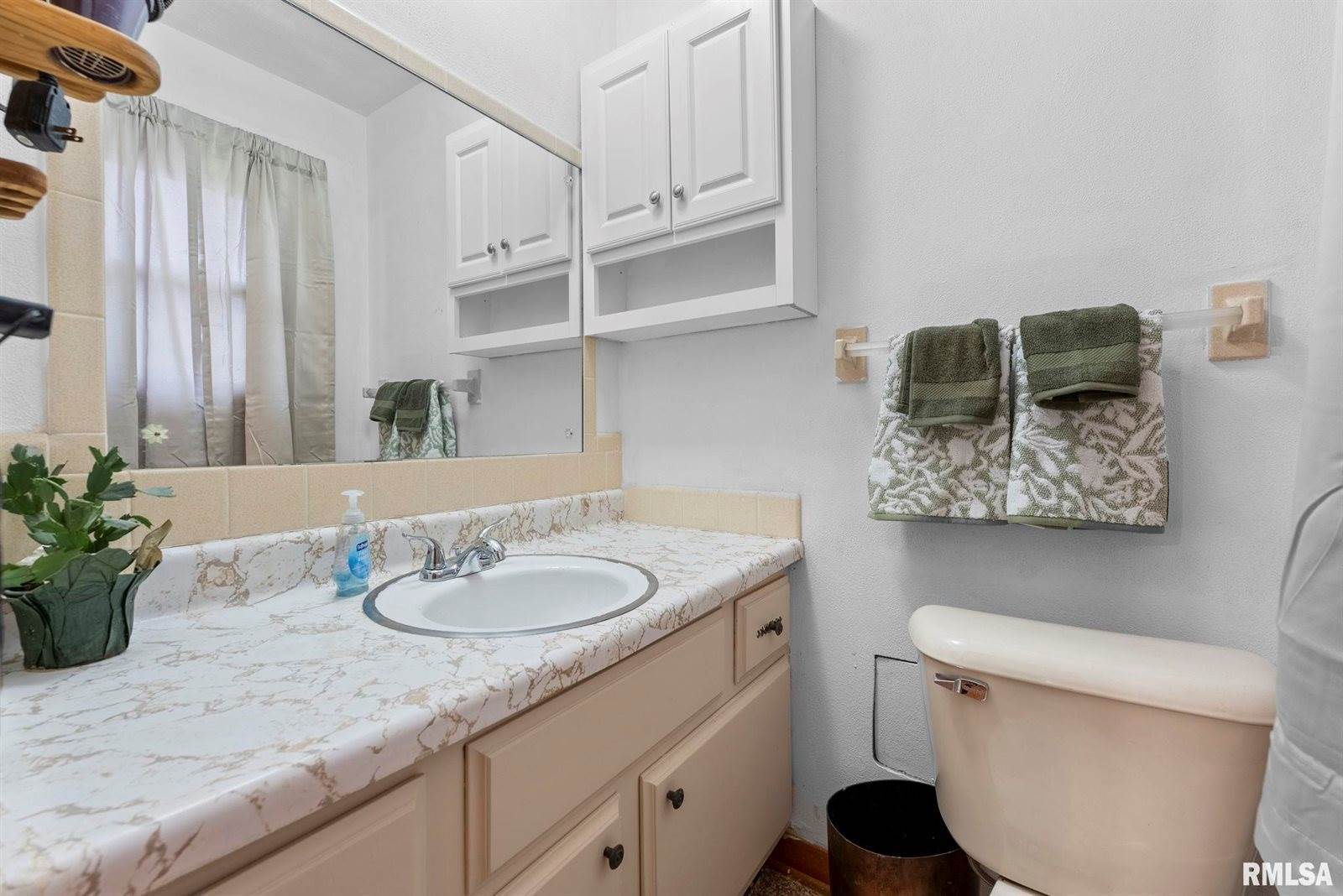 14 Crestview Drive, Geneseo, IL 61254