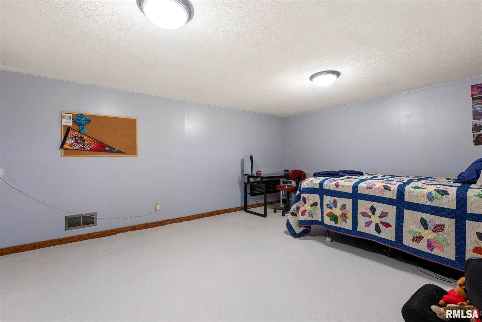 14 Crestview Drive, Geneseo, IL 61254