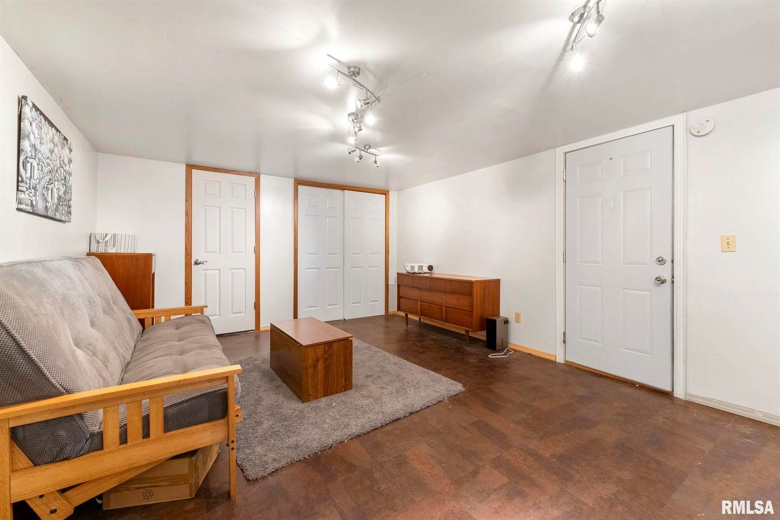 14 Crestview Drive, Geneseo, IL 61254