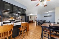 14 Crestview Drive, Geneseo, IL 61254