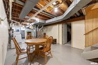 14 Crestview Drive, Geneseo, IL 61254