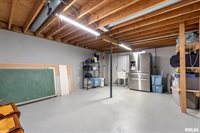 14 Crestview Drive, Geneseo, IL 61254