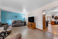 14 Crestview Drive, Geneseo, IL 61254