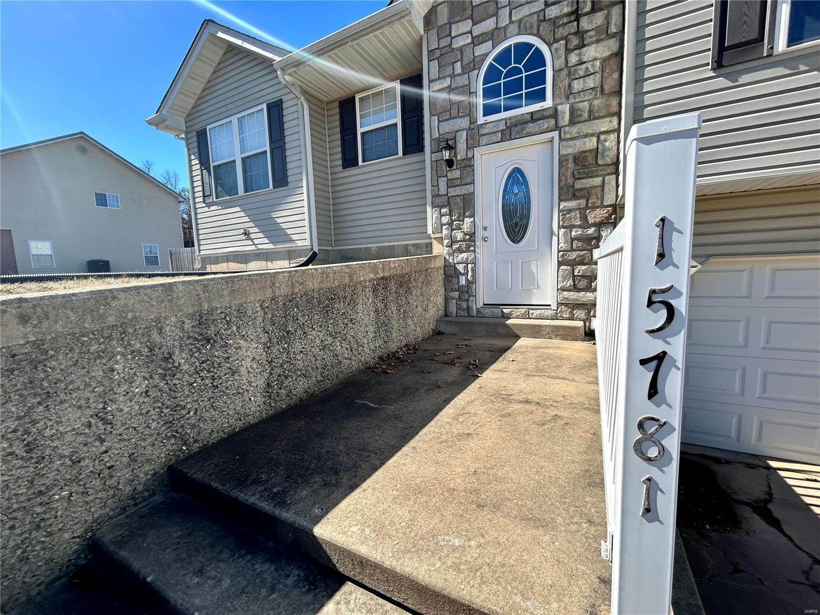 15781 Terris Lane, Saint Robert, MO 65584