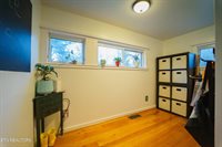 162 Johnson Rd, Oak Ridge, TN 37830