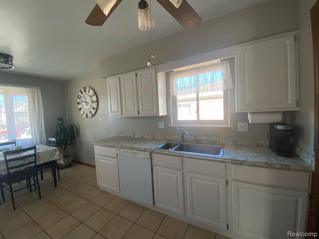 5123 Argonne Street, Trenton, MI 48183