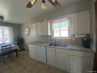 5123 Argonne Street, Trenton, MI 48183