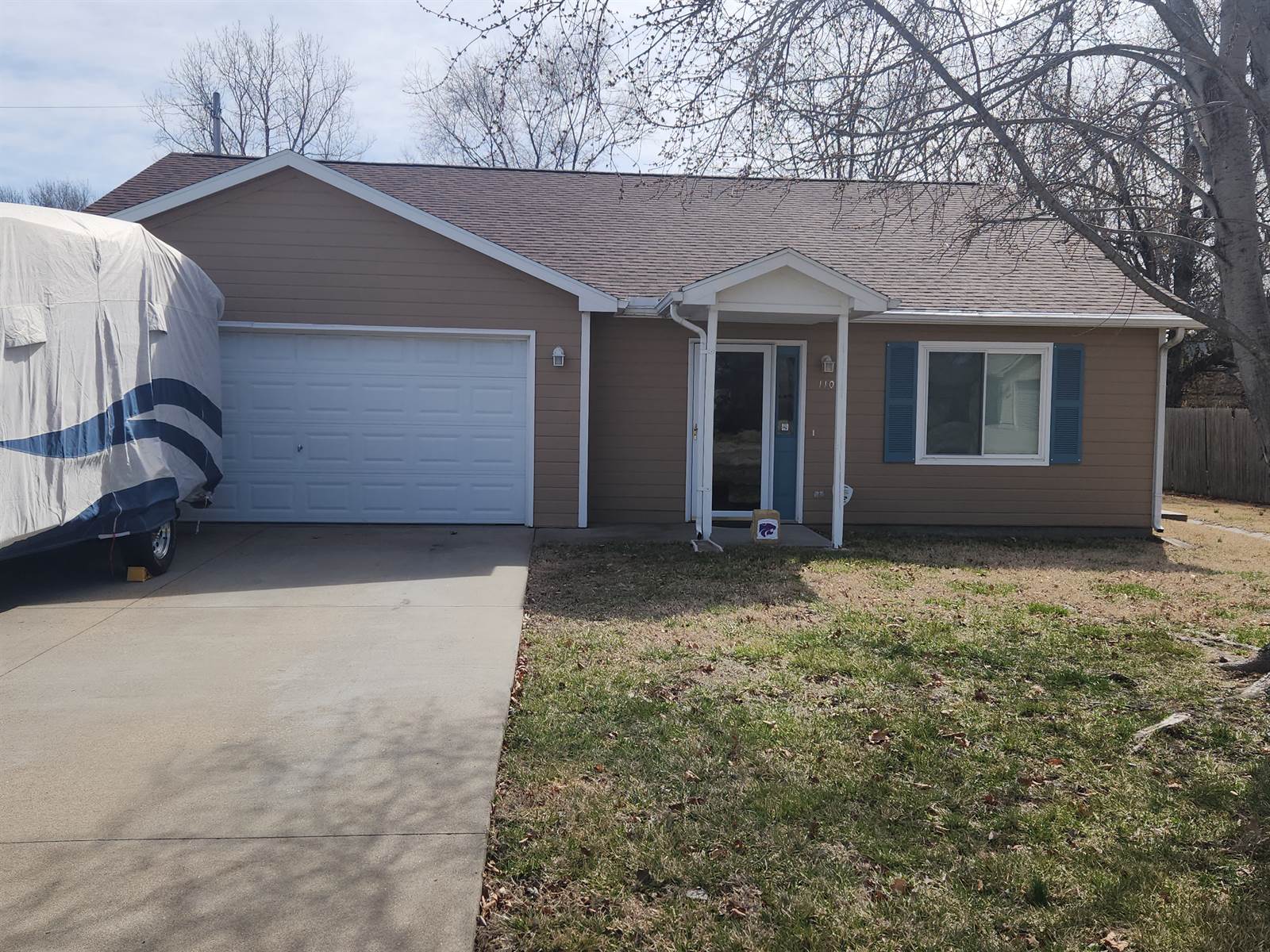 110 Kopp Dr, Manhattan, KS 66502