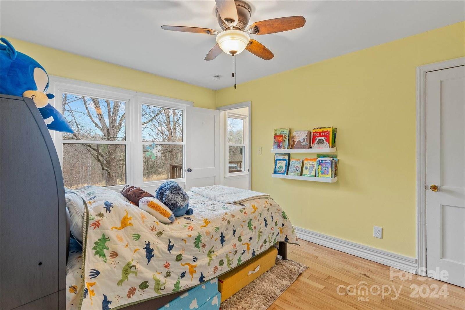 700 Jupiter Road, Weaverville, NC 28787