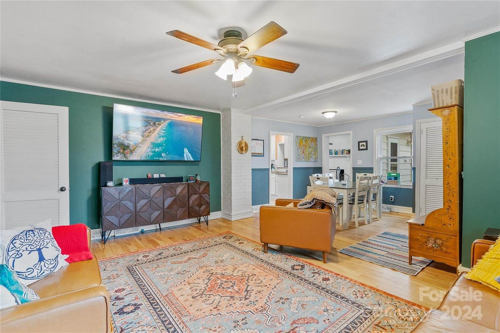 700 Jupiter Road, Weaverville, NC 28787