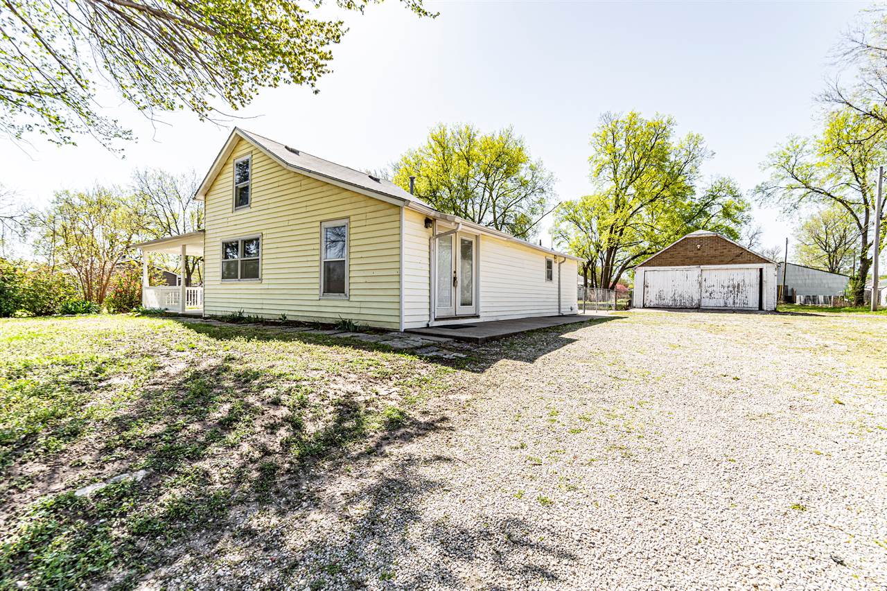 831 West 9th Street, Junction City, KS 66441