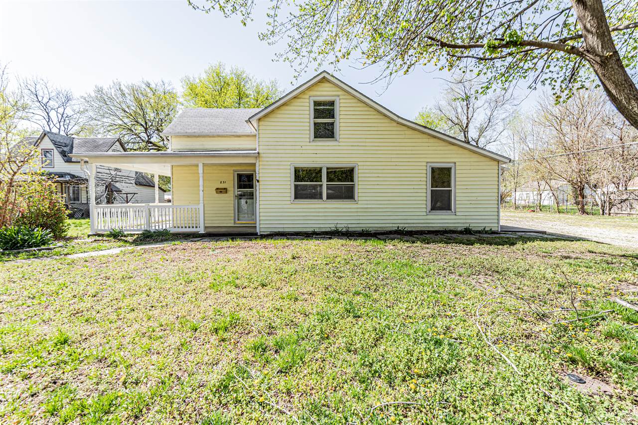 831 West 9th Street, Junction City, KS 66441