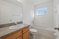 6823 Runner Oak Dr, Wesley Chapel, FL 33545