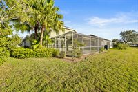 6823 Runner Oak Dr, Wesley Chapel, FL 33545