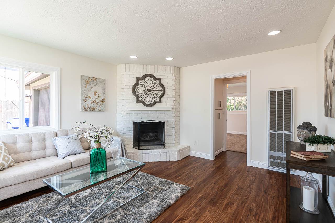 853 Banock St, Spring Valley, CA 91977