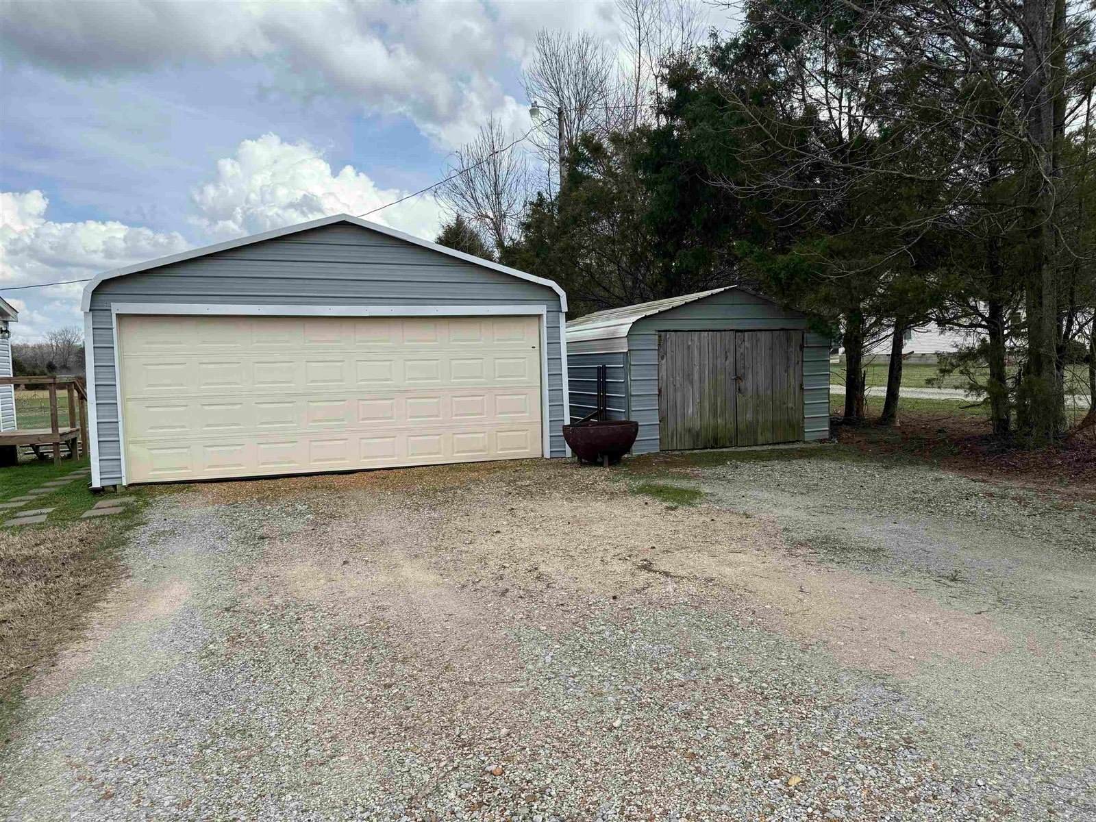 150 Bray Rd, Beech Bluff, TN 38313