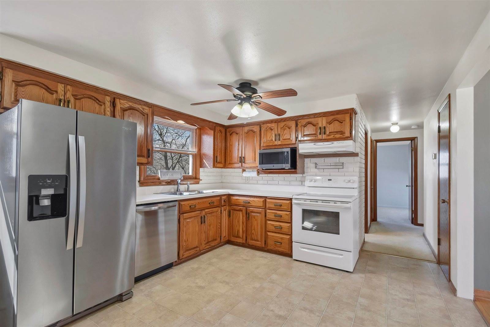 1313 San Jose Place, Green Bay, WI 54303