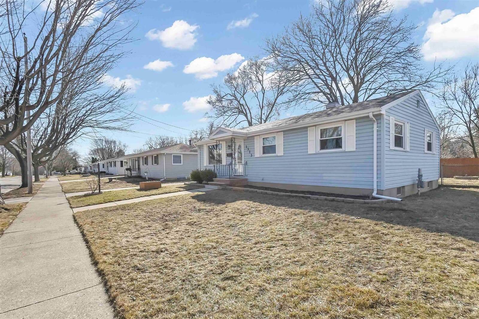 1313 San Jose Place, Green Bay, WI 54303