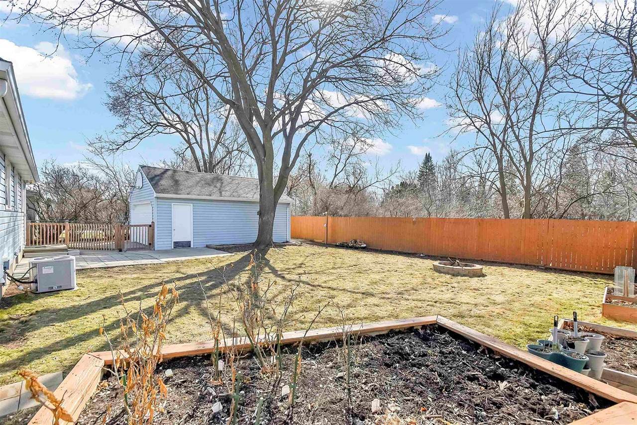 1313 San Jose Place, Green Bay, WI 54303