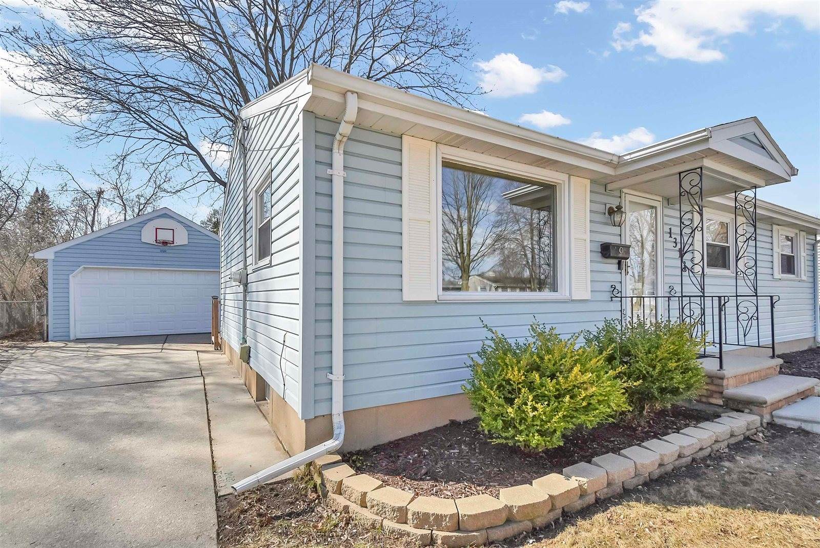 1313 San Jose Place, Green Bay, WI 54303