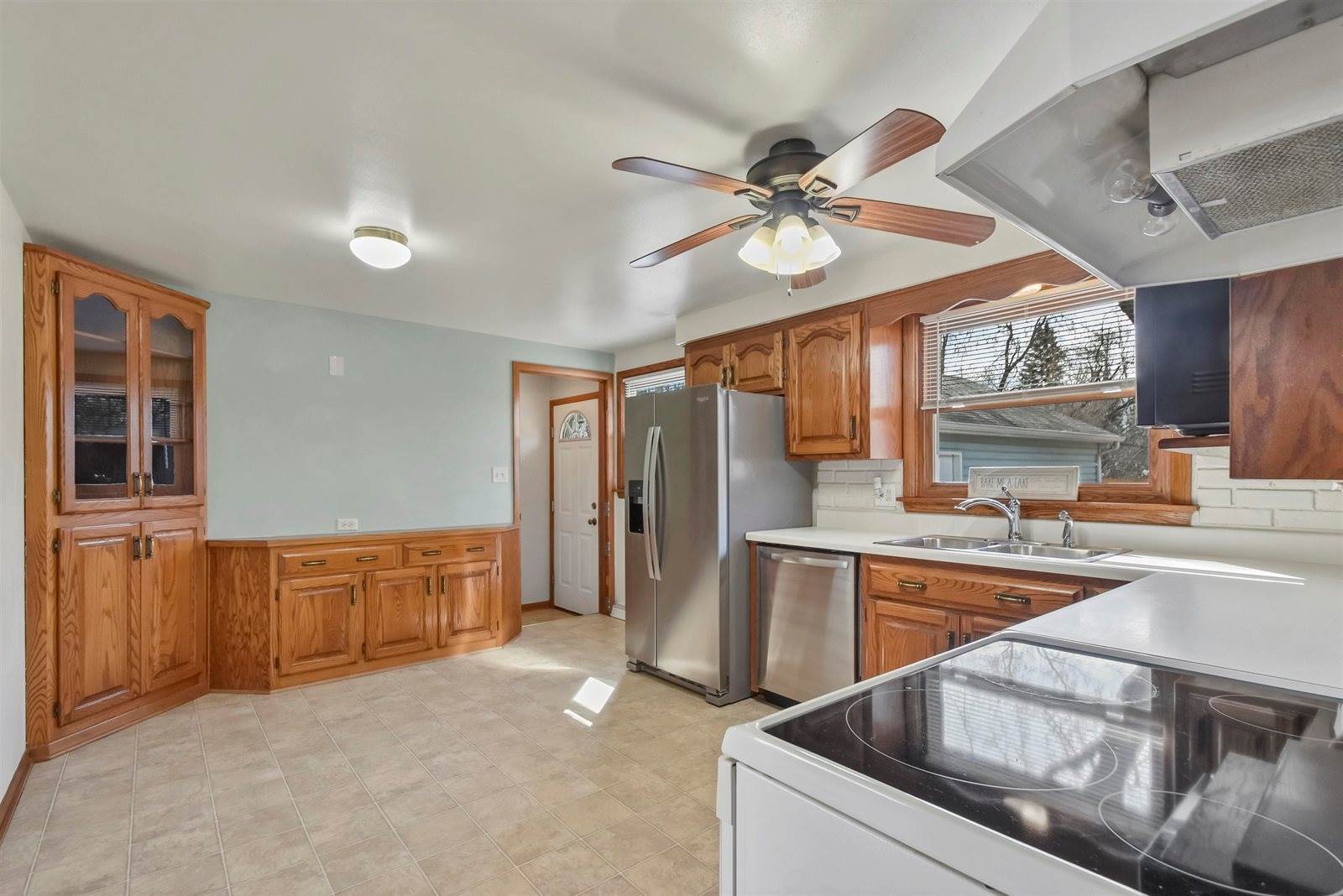 1313 San Jose Place, Green Bay, WI 54303