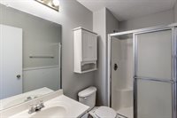 7121 So 177 St, Omaha, NE 68136