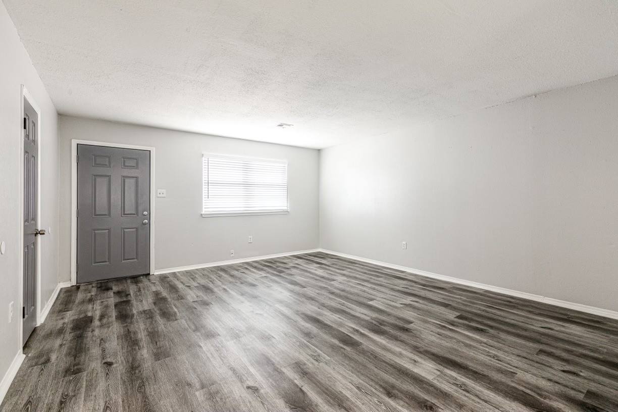 10 SW 69th St, Lawton, OK 73505