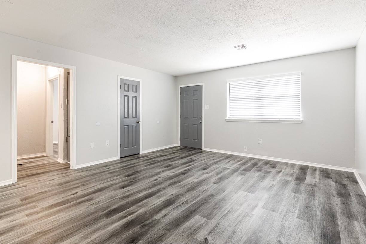 10 SW 69th St, Lawton, OK 73505