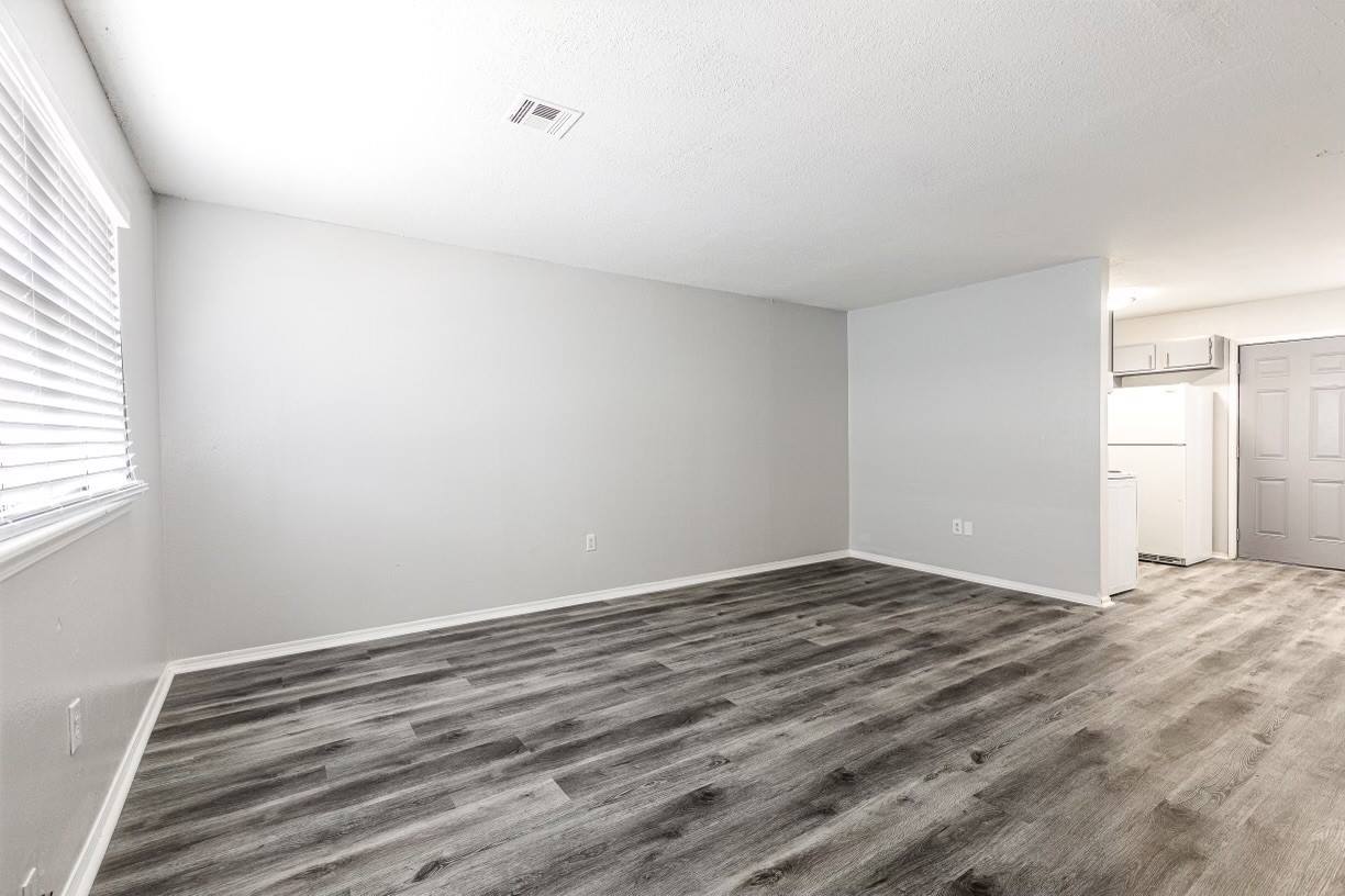 10 SW 69th St, Lawton, OK 73505