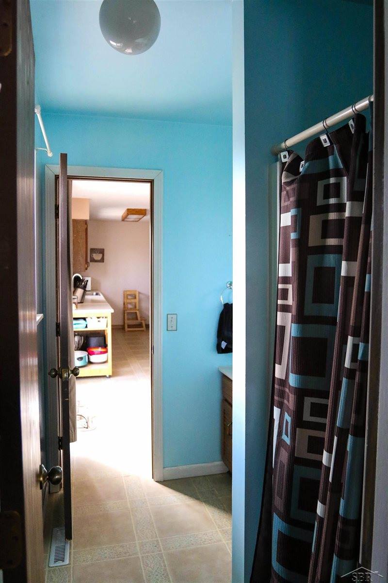 3848 N Center Road, Saginaw, MI 48603