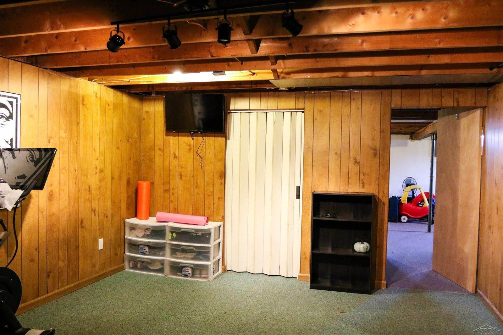 3848 N Center Road, Saginaw, MI 48603