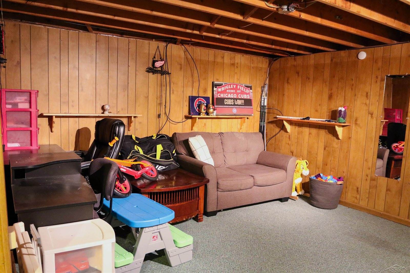 3848 N Center Road, Saginaw, MI 48603