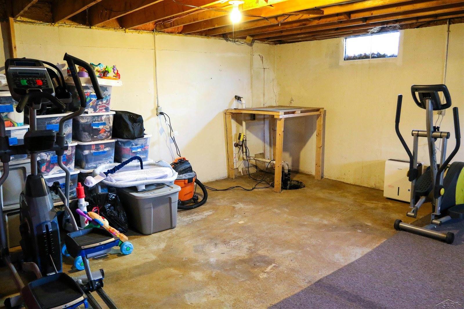 3848 N Center Road, Saginaw, MI 48603