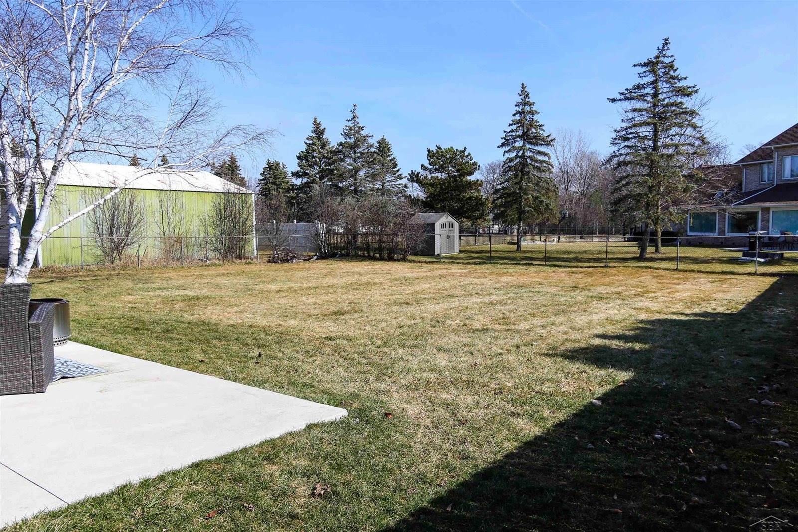 3848 N Center Road, Saginaw, MI 48603