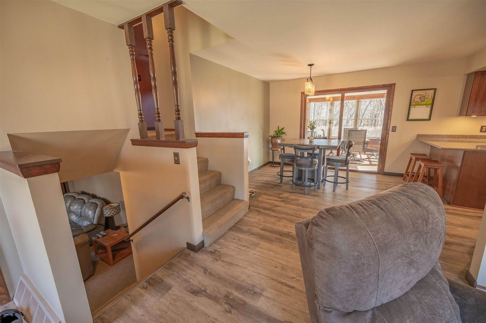 2250 Heatherton Lane, Plover, WI 54467