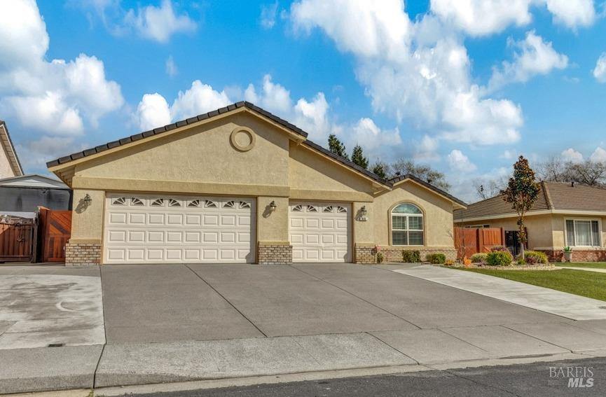 826 Kingman Drive, Vacaville, CA 95687
