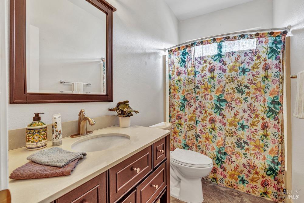 826 Kingman Drive, Vacaville, CA 95687
