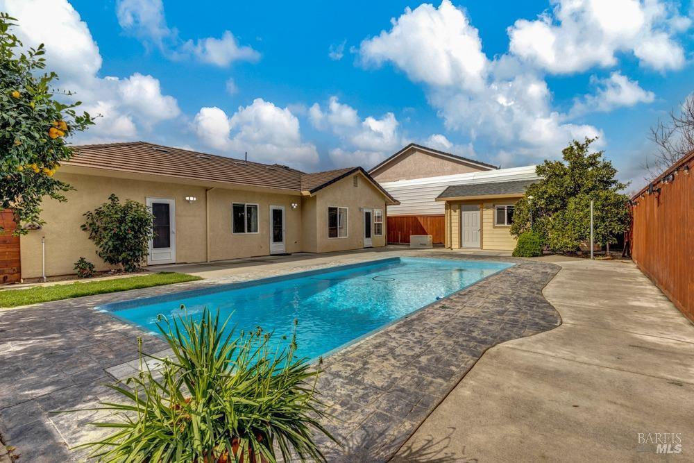 826 Kingman Drive, Vacaville, CA 95687