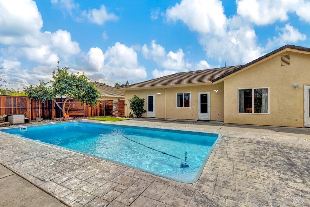 826 Kingman Drive, Vacaville, CA 95687