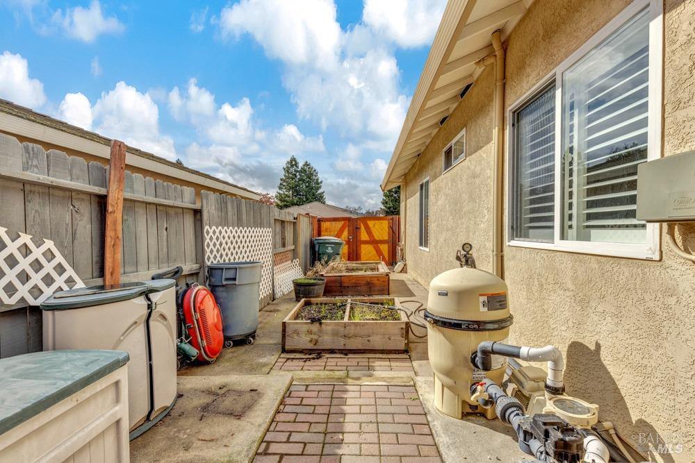 826 Kingman Drive, Vacaville, CA 95687