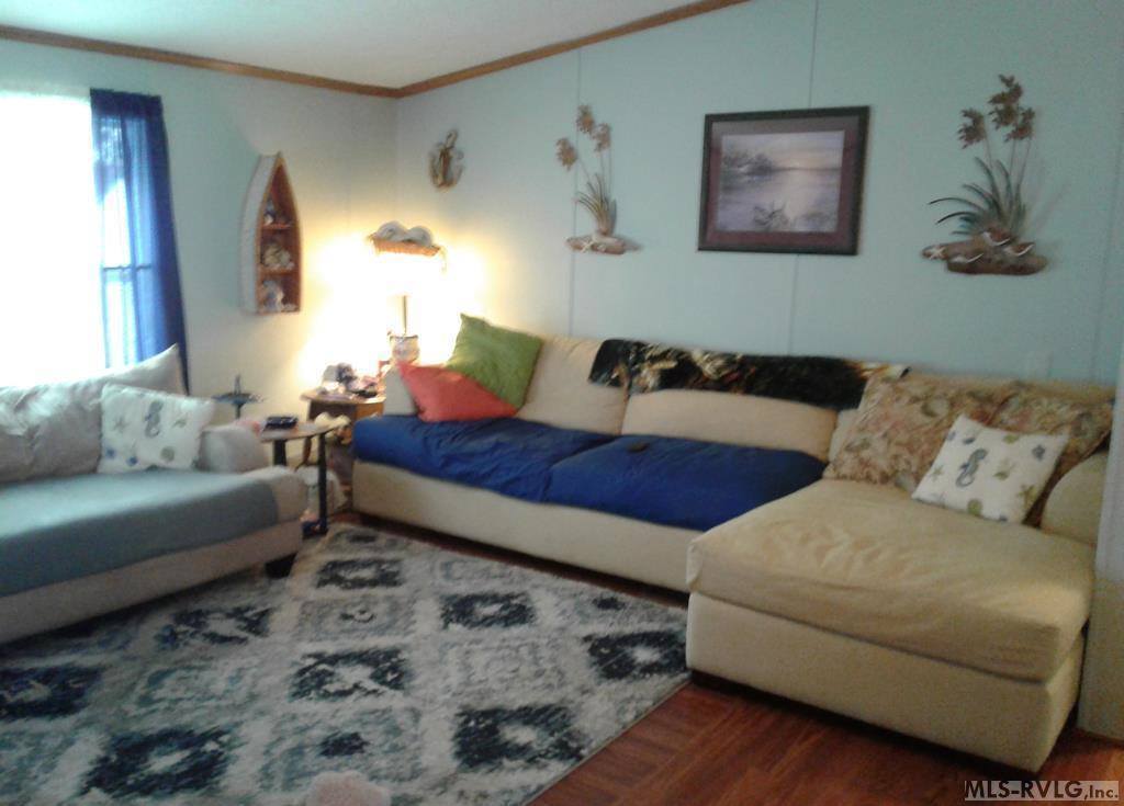 422 Boardman Drive, Bracey, VA 23919