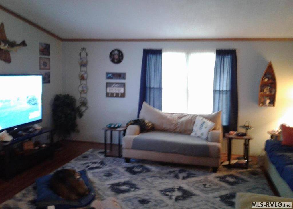 422 Boardman Drive, Bracey, VA 23919