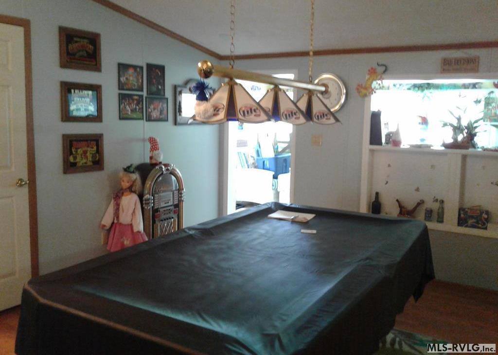 422 Boardman Drive, Bracey, VA 23919