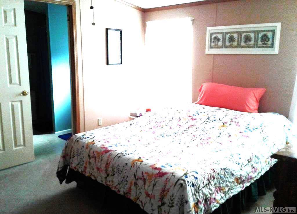 422 Boardman Drive, Bracey, VA 23919