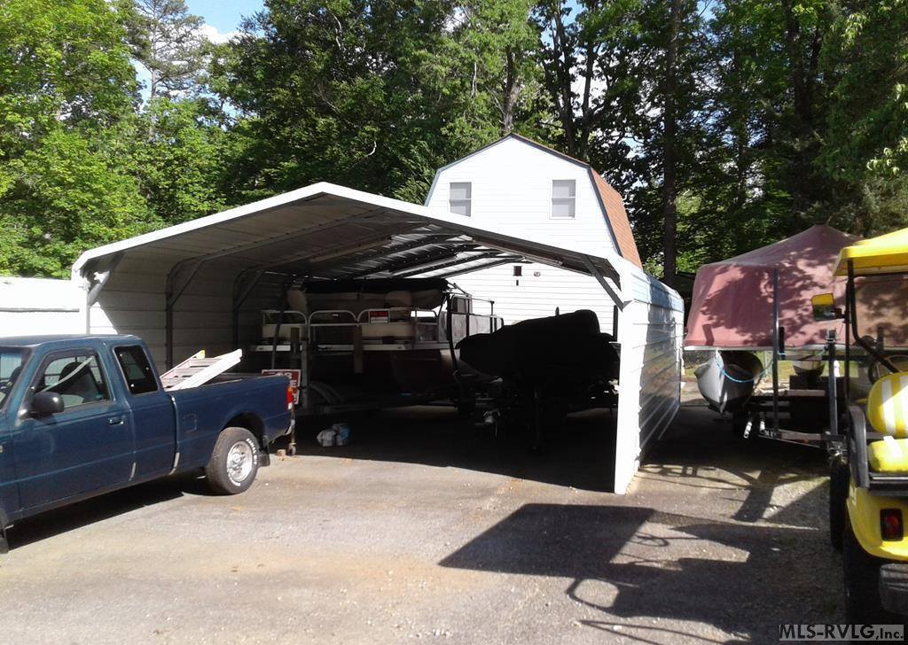 422 Boardman Drive, Bracey, VA 23919