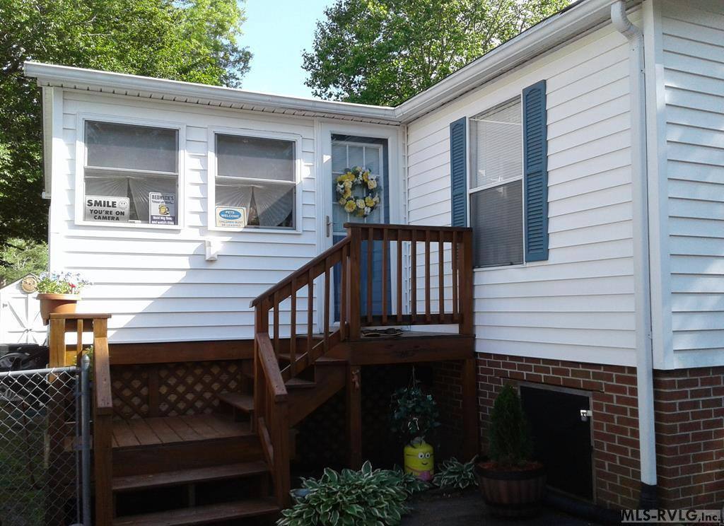 422 Boardman Drive, Bracey, VA 23919